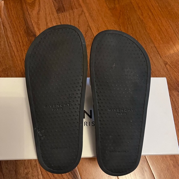 Givenchy logo metallic pool slides size 37 - Picture 3 of 6